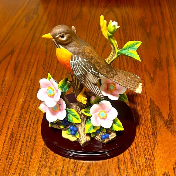 Andrea’s Birds Other - ANDREA’S BIRDS. ROBIN with WILD ROSES 🌹 Fine Hand Painted Porcelain Art 9743